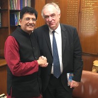 Minister Piyush Goyal, Minister of Railways and Coal, Government of India and IIASA Director General and CEO Professor Dr. Pavel Kabat © IIASA 
