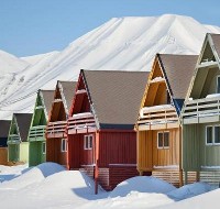 Longyearbyen, Norway, the worlds northernmost city. © Tyler Olson | Dreamstime 