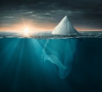 Plastic bag in the ocean looking like an iceberg. © Rangizz | Dreamstime 