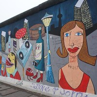 Mural of the Berlin Wall © Sherylp3 | Dreamstime.com 