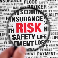 Risk Insurance © fotosipsak | iStock