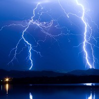 Lightning over water © StrikingPhotography | iStock